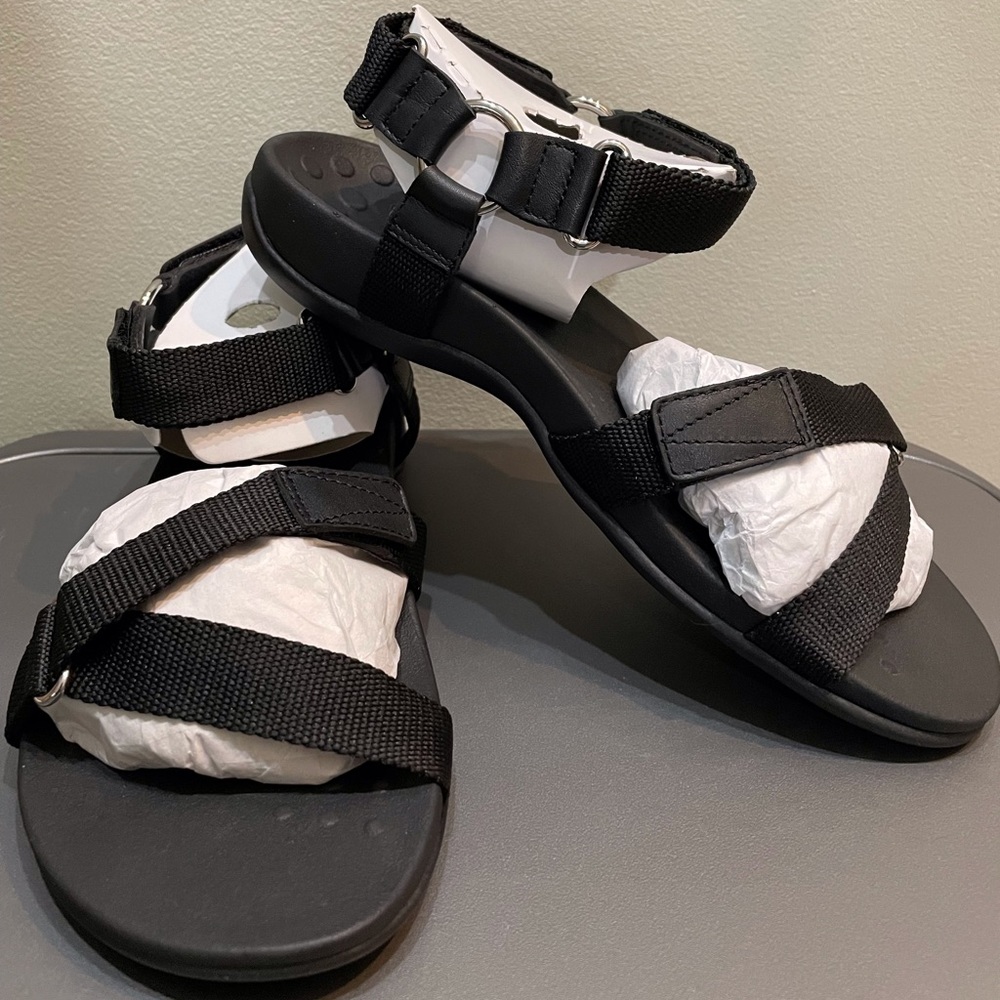 Vionic Candace Black 8.5